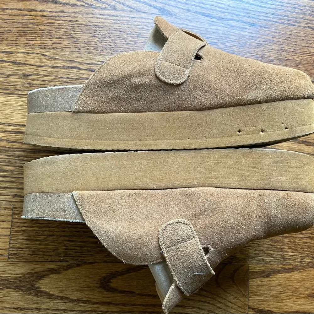 SOLD - Picture 4 of 10